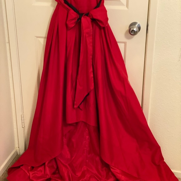 Evening ball Dress - Picture 6 of 7